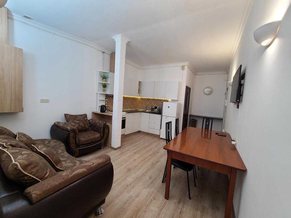 شقة Flat With Balcony On Cascade يريفان المظهر الخارجي الصورة